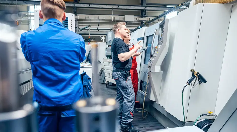 CNC operator 04